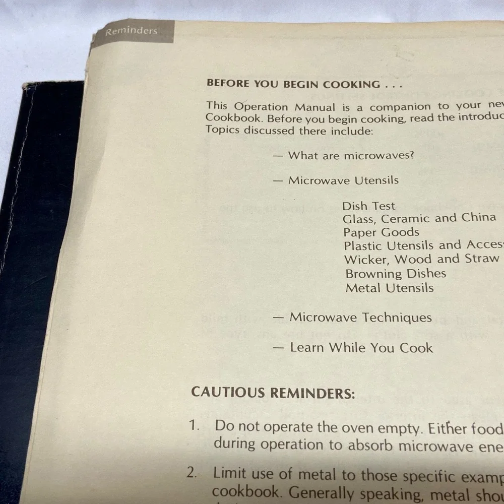 Sharp Carousel Microwave Cook Book + R-4620‎ Operate Manual Vintage USA 1981 GUC